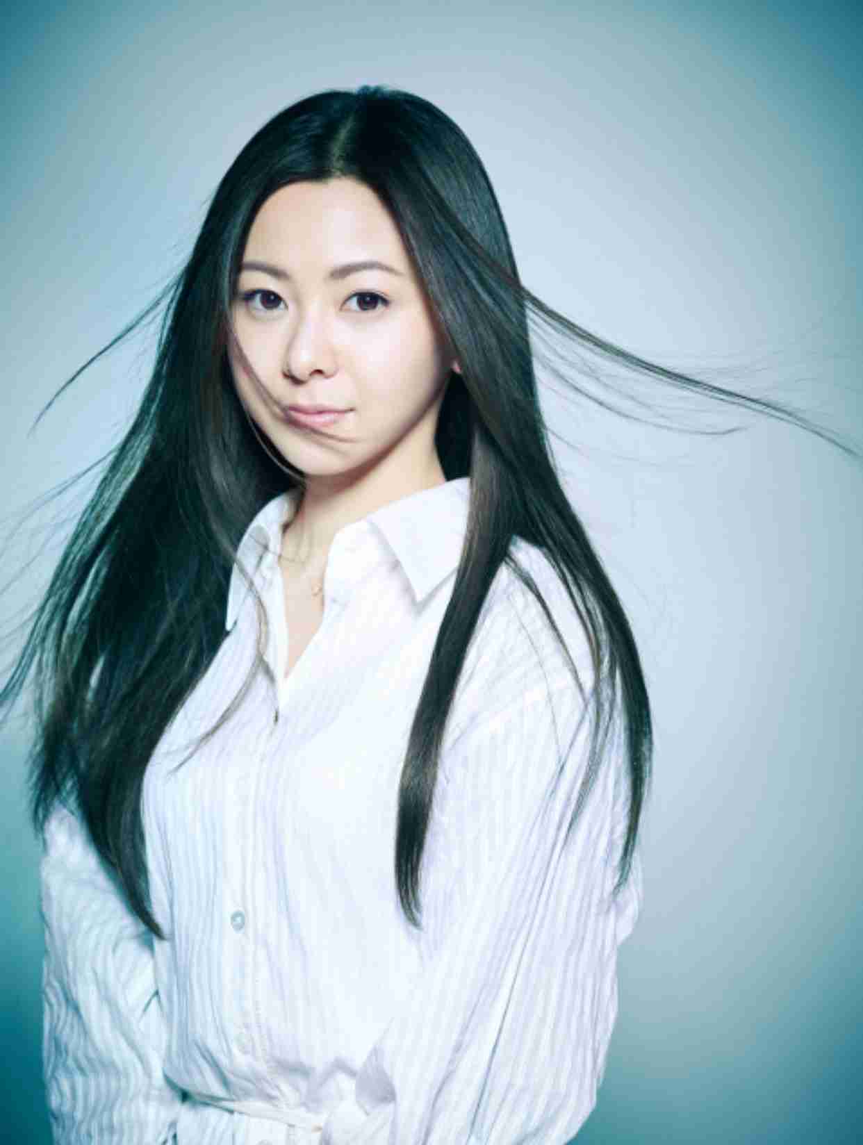 ロングヘアーが似合う芸能人の画像を貼るトピ