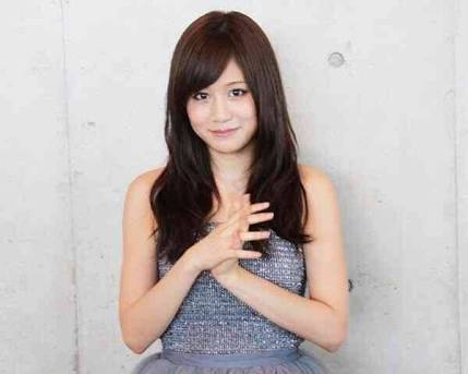 前田敦子、ランジェリー姿で大阪闊歩 色気漂う入浴シーン