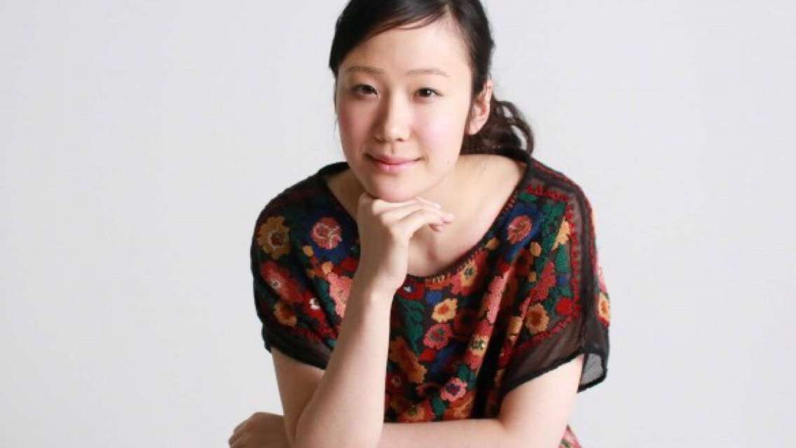 黒木華、初写真集でウエディングドレス披露「喜んでいただければ」