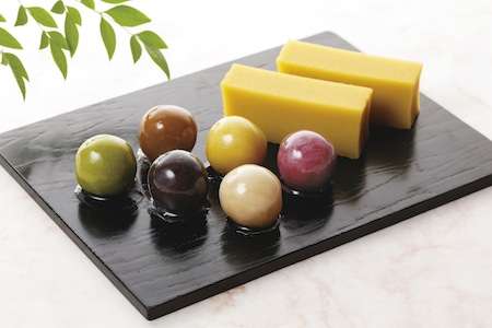 今日は和菓子の日