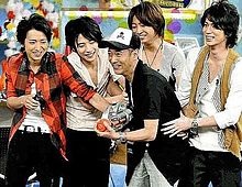 ジャニーズメンバーの笑顔の画像を貼るトピ
