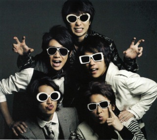 ジャニーズメンバーの笑顔の画像を貼るトピ