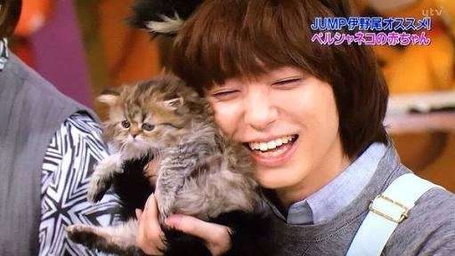 ジャニーズメンバーの笑顔の画像を貼るトピ