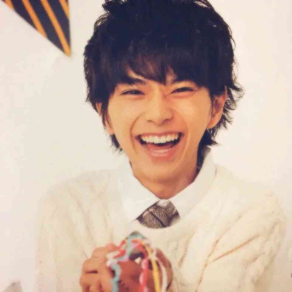 ジャニーズメンバーの笑顔の画像を貼るトピ
