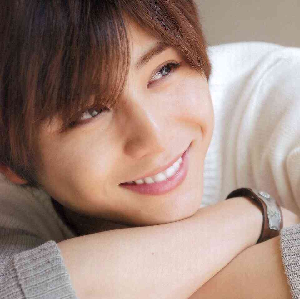 ジャニーズメンバーの笑顔の画像を貼るトピ