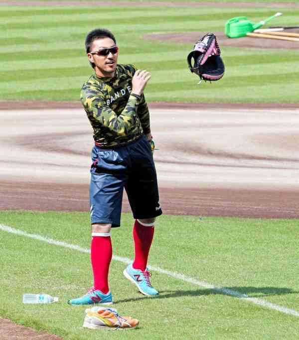 スポーツ選手のオフショットを貼るトピ