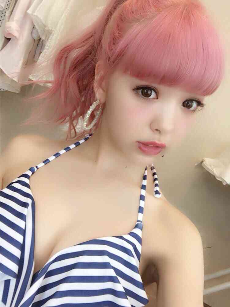 藤田ニコル「肌の露出感を今まで以上に」国民的美少女軍団・X21とコラボ