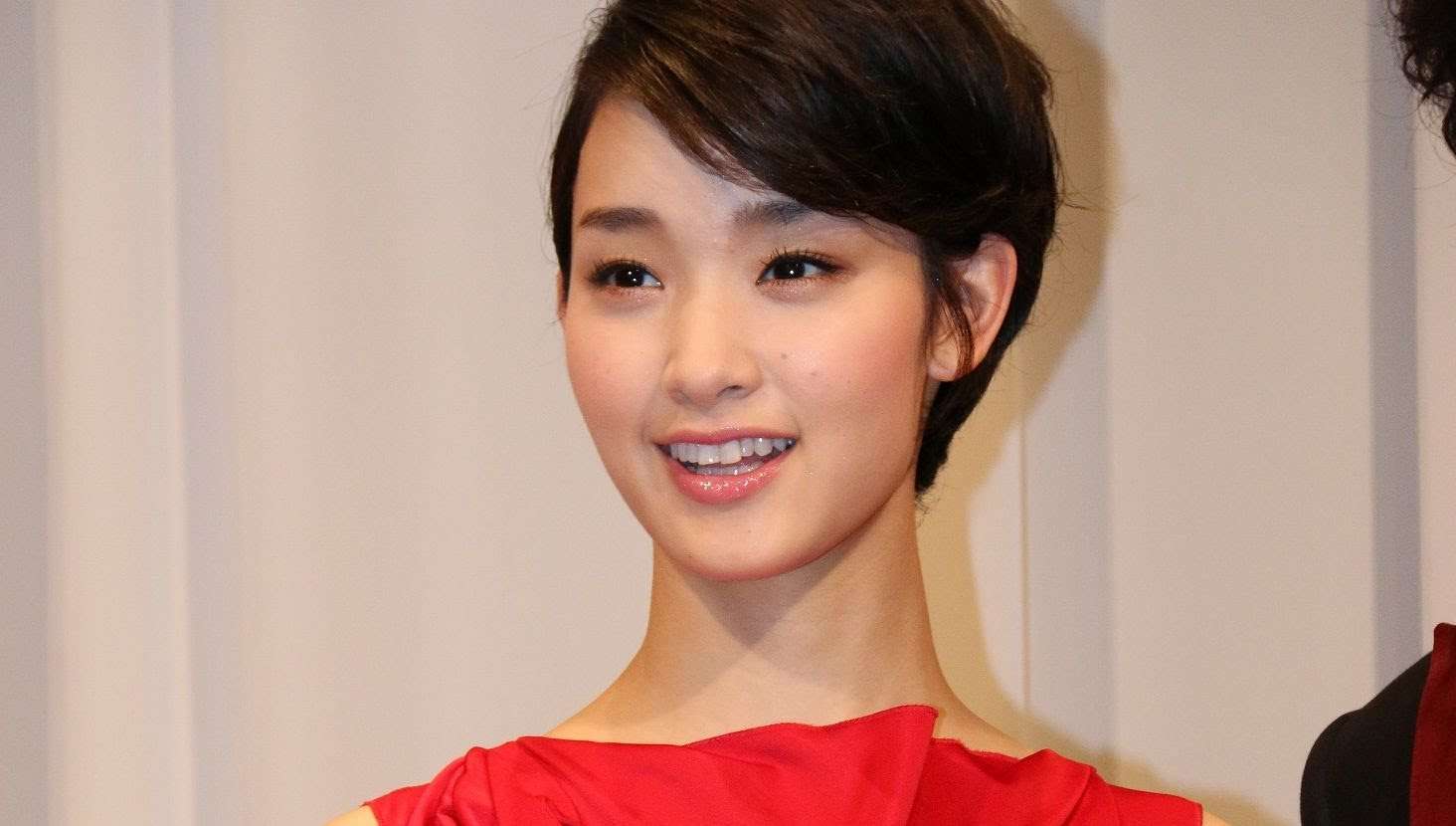 「ショートカットが似合う芸能人10」3位波瑠より上の意外な1位って？