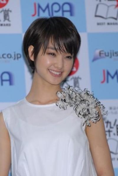 「ショートカットが似合う芸能人10」3位波瑠より上の意外な1位って？
