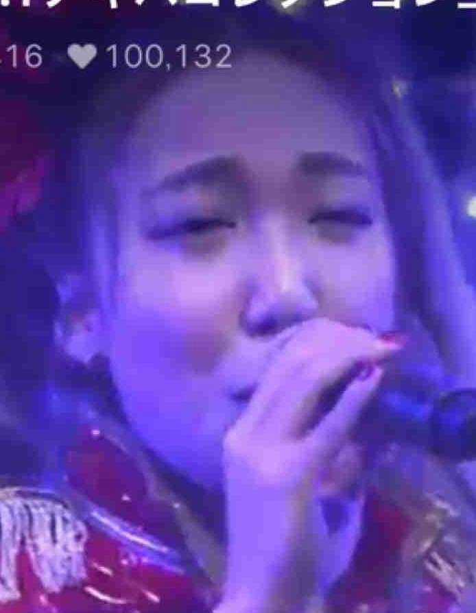 ざわちん、浜崎あゆみCDジャケットを完コピ