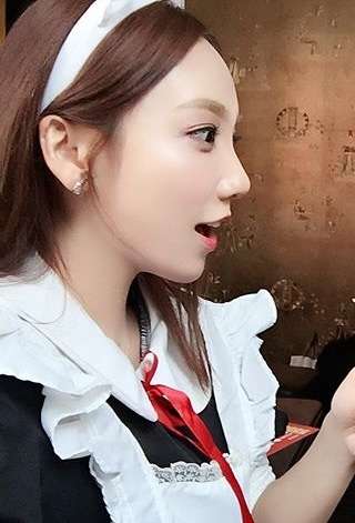 ざわちん、浜崎あゆみCDジャケットを完コピ