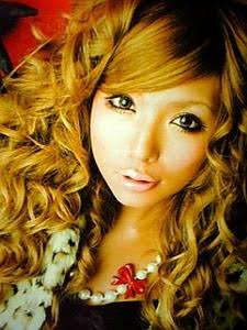 あなたにとっての古いメイクとはどんなメイクですか?