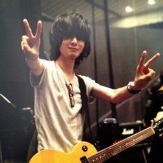 好きな男性アーティストは?