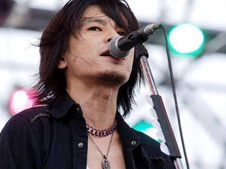 好きな男性アーティストは?
