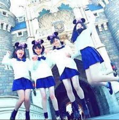 NON STYLE井上裕介、超絶モテ役にドヤ顔　メーガン・トレイナー新曲MVで流し目“NOダンス”