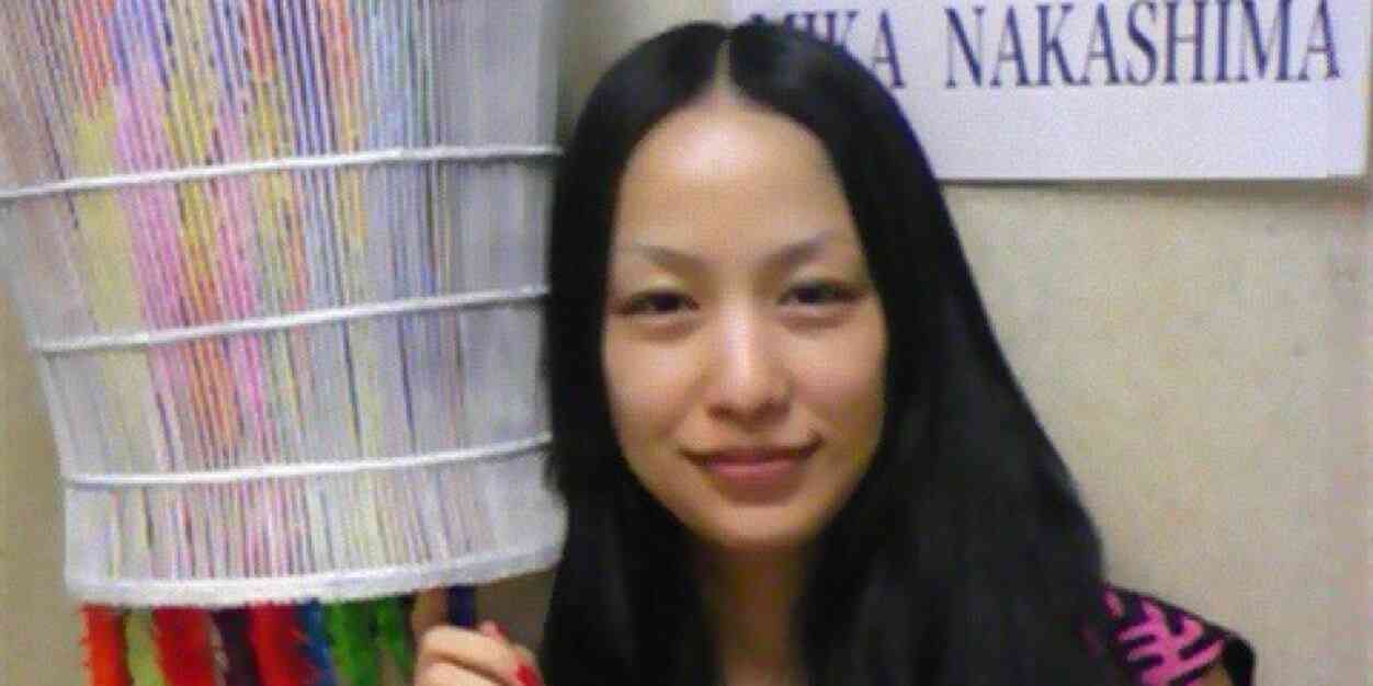 中島美嘉、オフの日でもアイメイクは手を抜かず