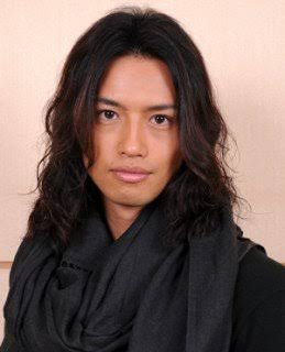 髪型で今のイメージと違って見える有名人画像