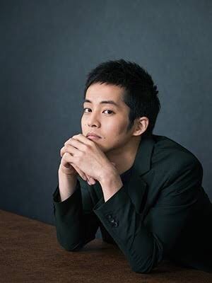 髪型で今のイメージと違って見える有名人画像