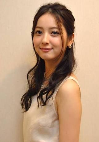 夏に便利なヘアアレンジ