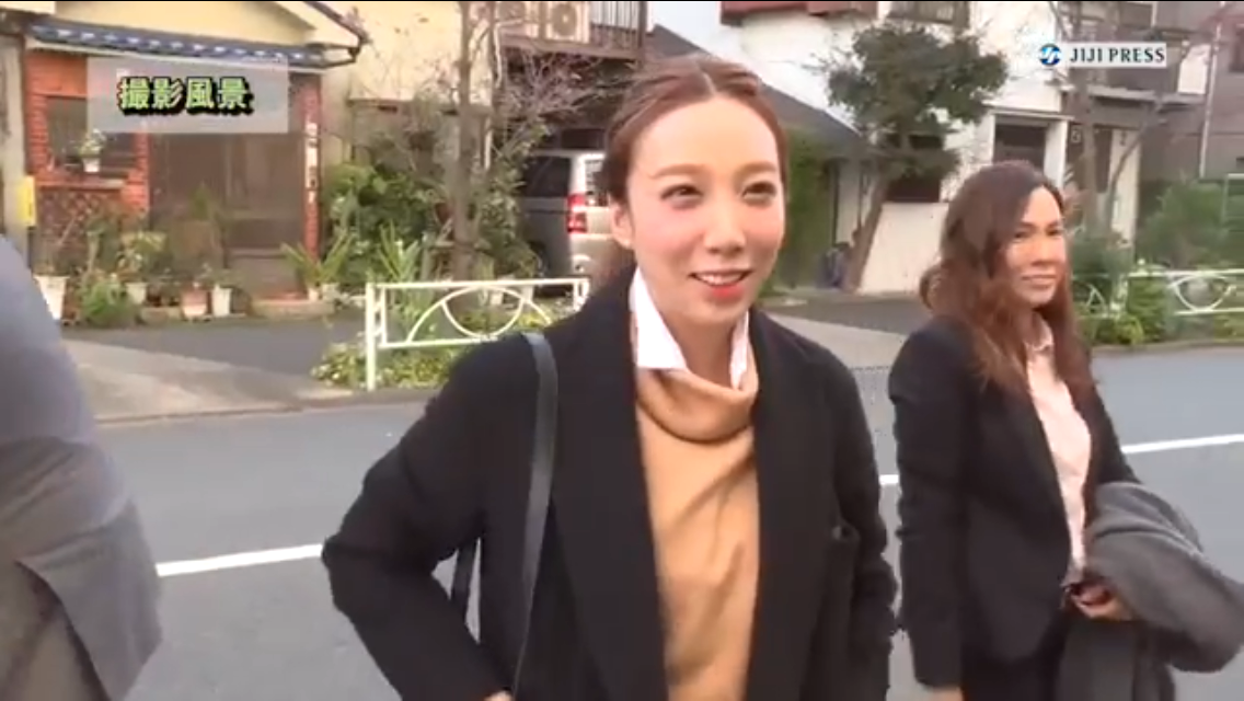 ざわちん、「平愛梨」メイクを披露 自身の“アモーレ”は「いない…」