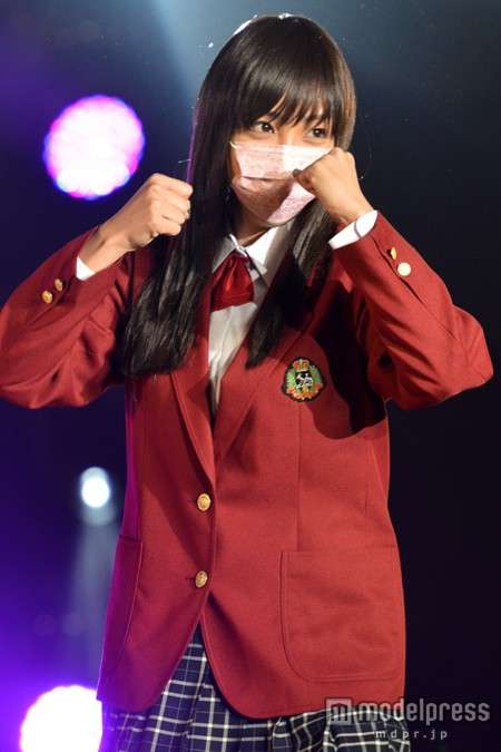 ざわちん、「平愛梨」メイクを披露 自身の“アモーレ”は「いない…」