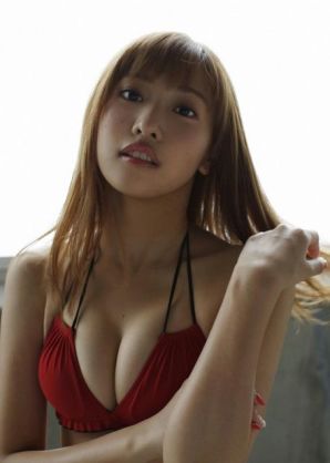 合コンでモテる女性とは？