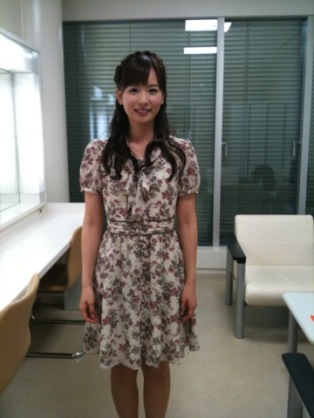 ワンピース姿の芸能人の画像を貼るトピ
