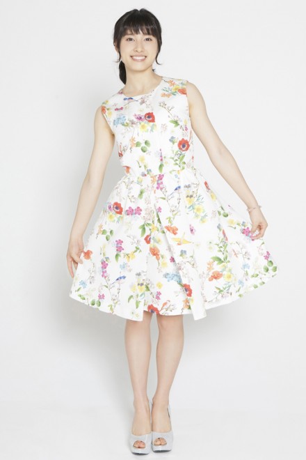 ワンピース姿の芸能人の画像を貼るトピ
