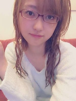 菊地亜美が助っ人激似と話題、DeNAエリアンに「お兄ちゃん調子どう？」。