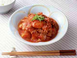 肉じゃがの肉は豚肉？牛肉？鶏肉？