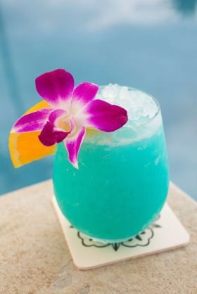冷たい飲み物の画像を貼って涼みましょう