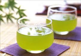 冷たい飲み物の画像を貼って涼みましょう