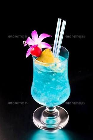 冷たい飲み物の画像を貼って涼みましょう