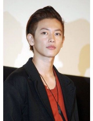 おでこを出している芸能人の画像を貼るトピ