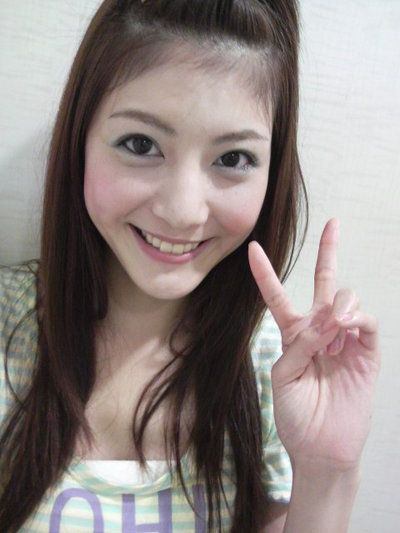 おでこを出している芸能人の画像を貼るトピ