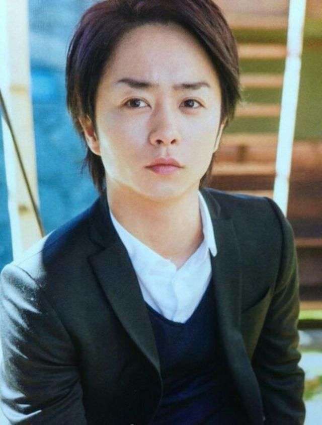 おでこを出している芸能人の画像を貼るトピ