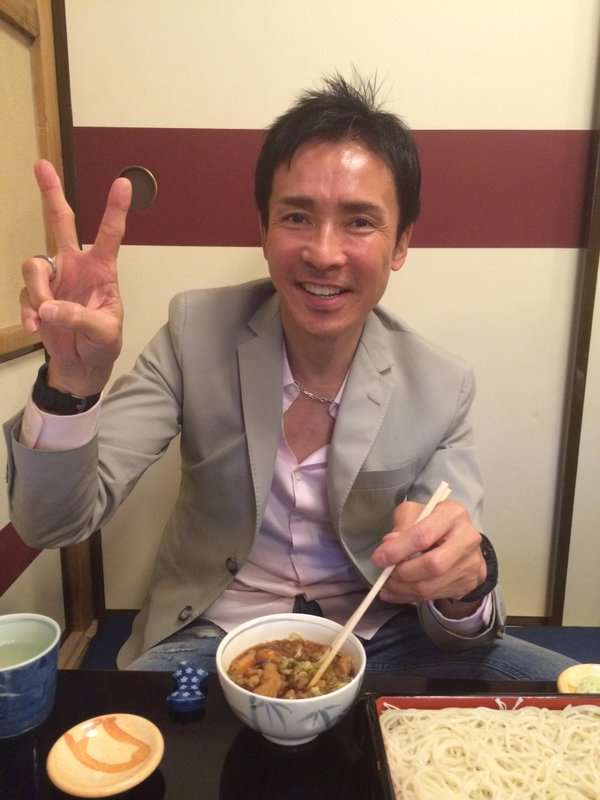 おでこを出している芸能人の画像を貼るトピ