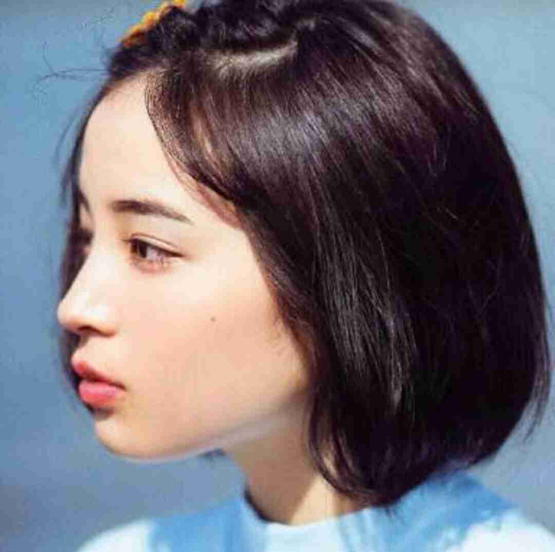 おでこを出している芸能人の画像を貼るトピ