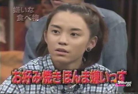 おでこを出している芸能人の画像を貼るトピ