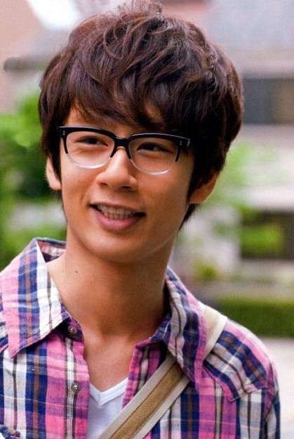 鼻がデカい人！