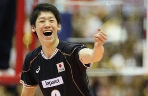 男性芸能人の髪型、似合っていたら+を押すトピ