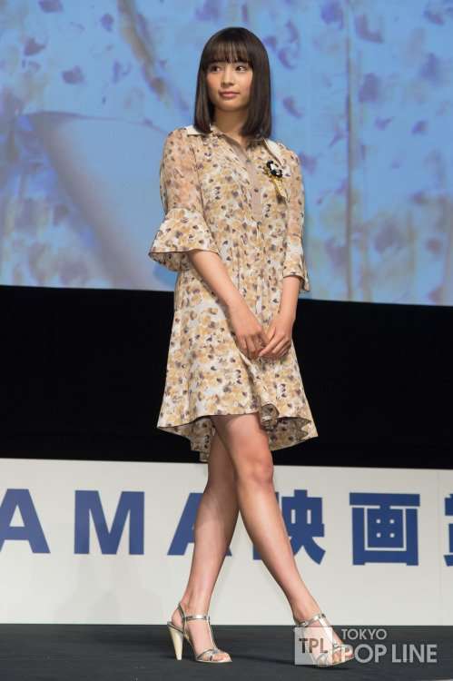 【画像】あざとい！と言われても構わない！男性にモテそうな髪型やファッション