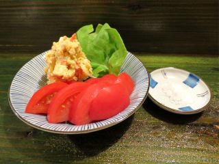 朝から酒を飲んでいる設定で雑談しよう。