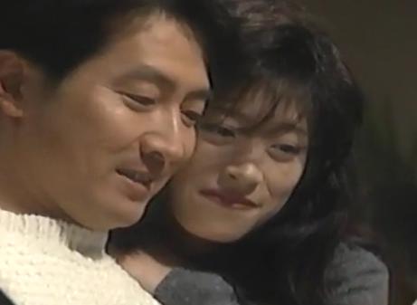ドラマのワンシーンの画像を貼って作品名が分かったらプラスを押すトピ