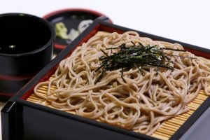 暑いですね～、冷蔵庫にある物で何か１つ出して下さいな