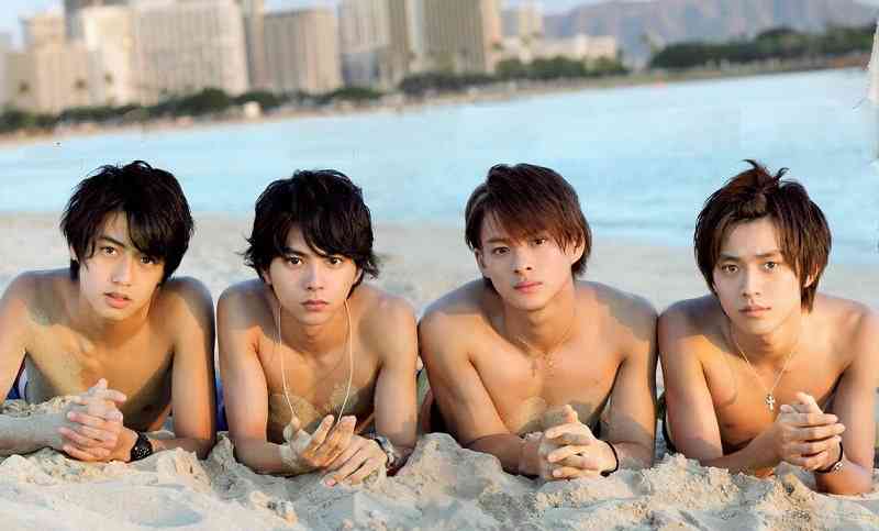 【今日は海の日】海と有名人の画像を貼るトピ