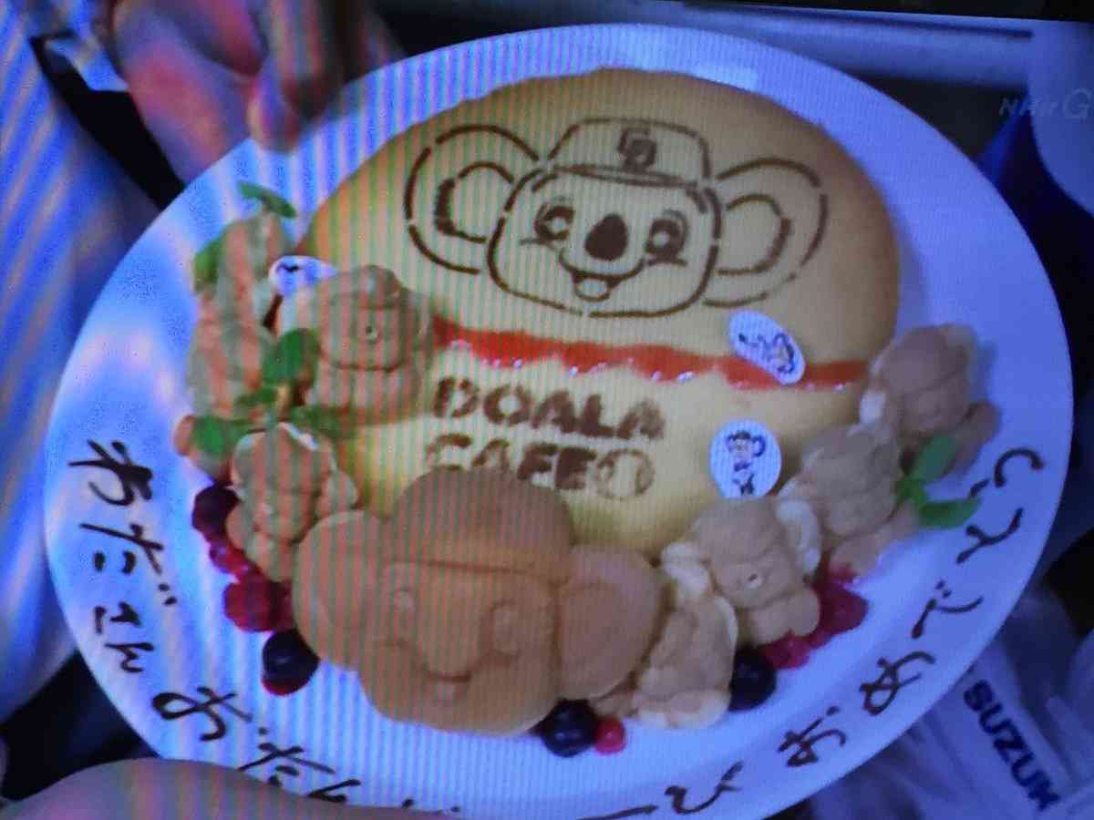 球団マスコットと選手がじゃれてる画像下さい！