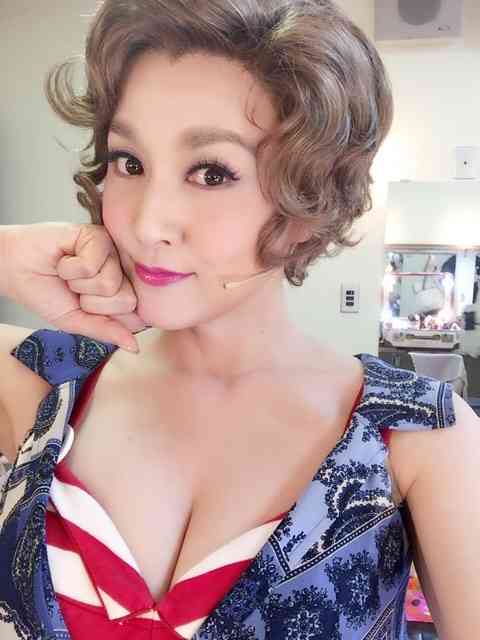 藤原紀香、短冊に書いた「愛之助ラブ」「梨園の妻アピール」が恥ずかしすぎる！