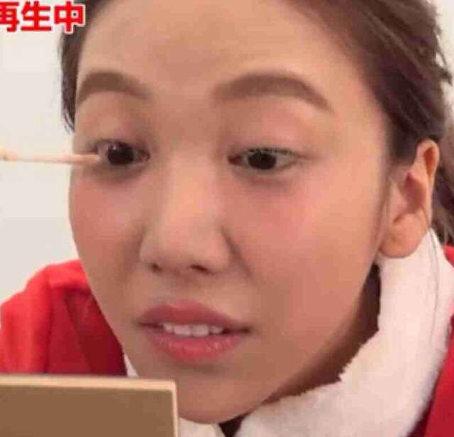 ざわちんの“清純黒髪”に好評の声殺到「めっちゃ可愛い」「タイプです」