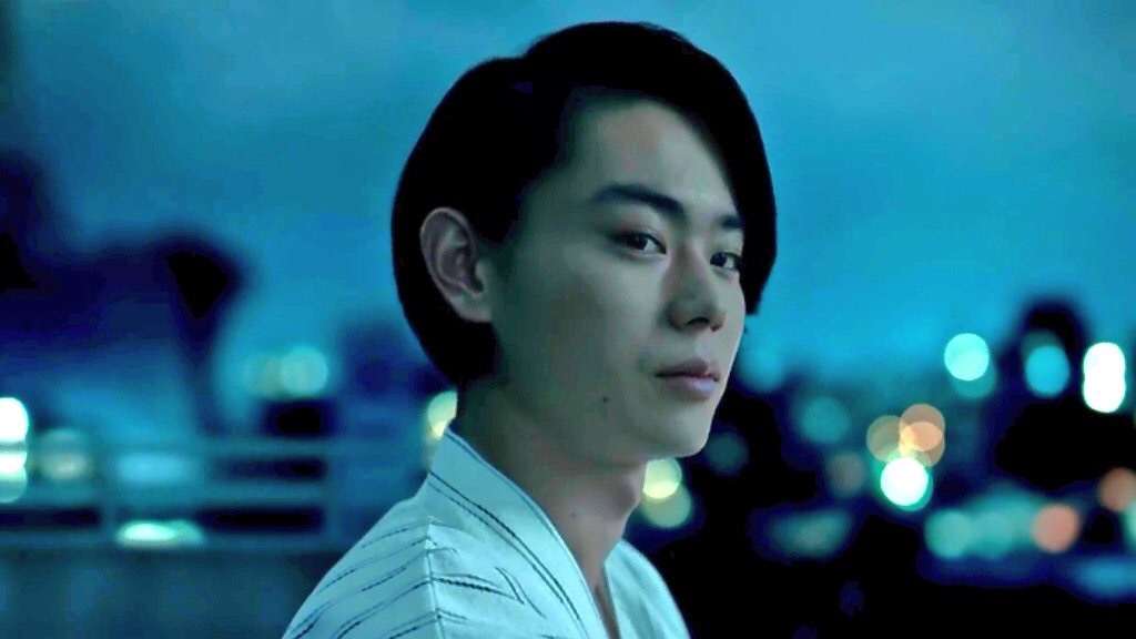 今あなたの隣に誰でも来てくれるとしたら誰を呼ぶ？